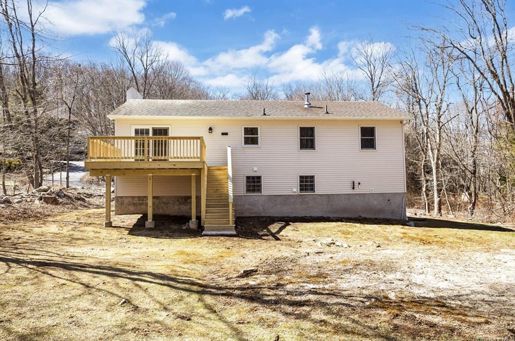 38 Ponderosa Rd, Kent Lakes NY  10512-3633 exterior