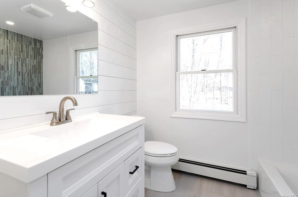 38 Ponderosa Rd, Kent Lakes NY  10512-3633 exterior