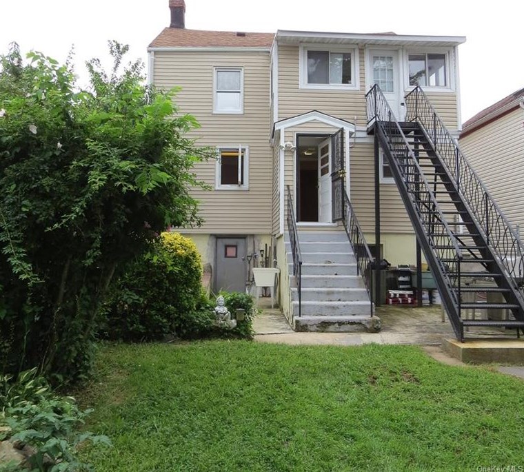 175 Webster Ave #1, Yonkers, NY 10701