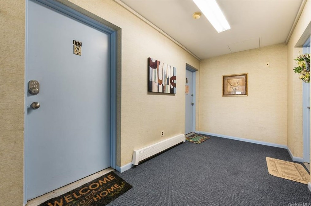 177 Country Club Ln, Mount Ivy, NY 10970-2452