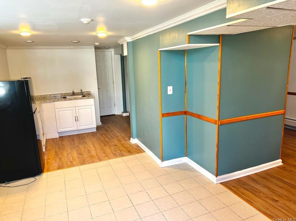 282 Middletown Rd, Chestnut Ridge NY  10965-3023 exterior