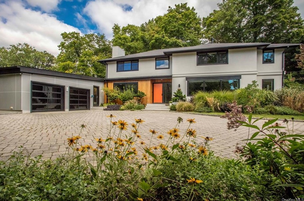 901 Skibo Ln, Mamaroneck NY  10543-4726 exterior