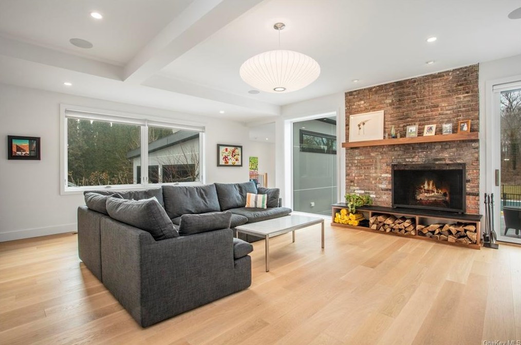 901 Skibo Ln, Mamaroneck NY  10543-4726 exterior