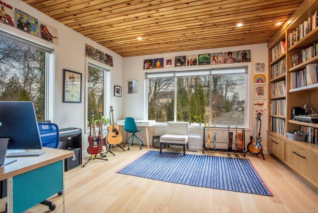 901 Skibo Ln, Mamaroneck NY  10543-4726 exterior