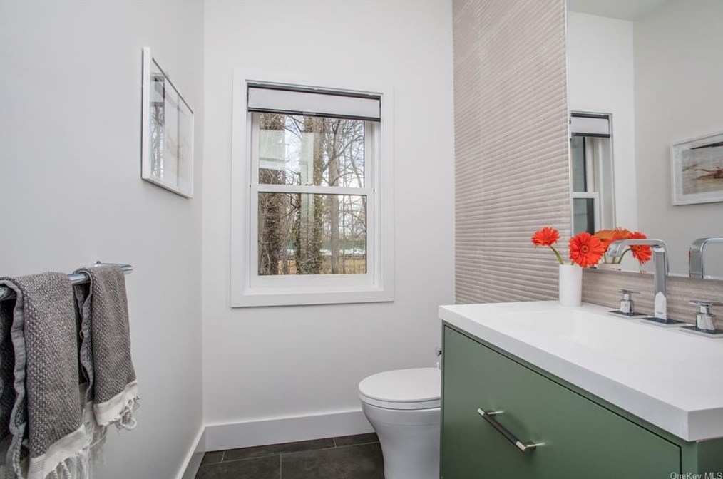 901 Skibo Ln, Mamaroneck NY  10543-4726 exterior