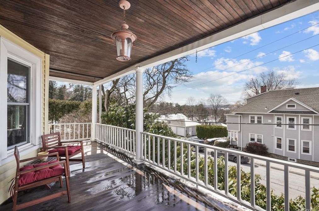 1325 Elm St, Peekskill, NY 10566
