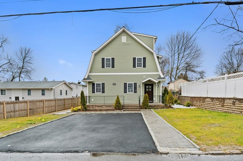 293 Abbott Ave, Elmsford, NY 10523