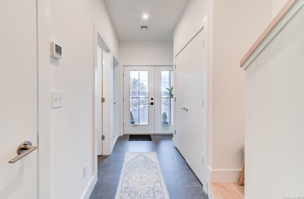 10 Beekman St #2, Beacon, NY 12508