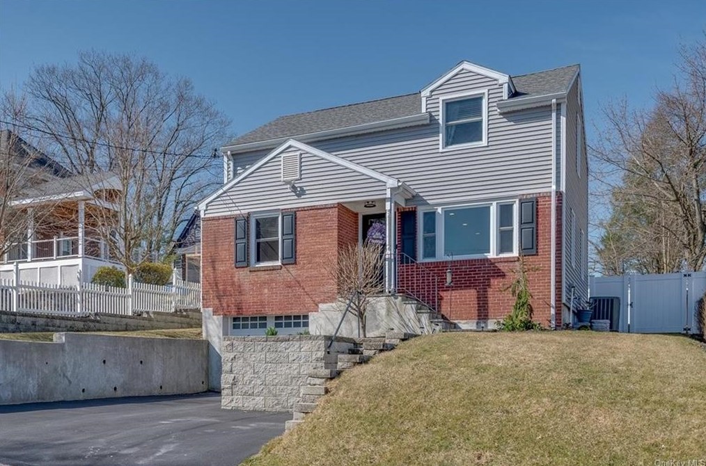 45 Oliver Ave, White Plains, NY 10603
