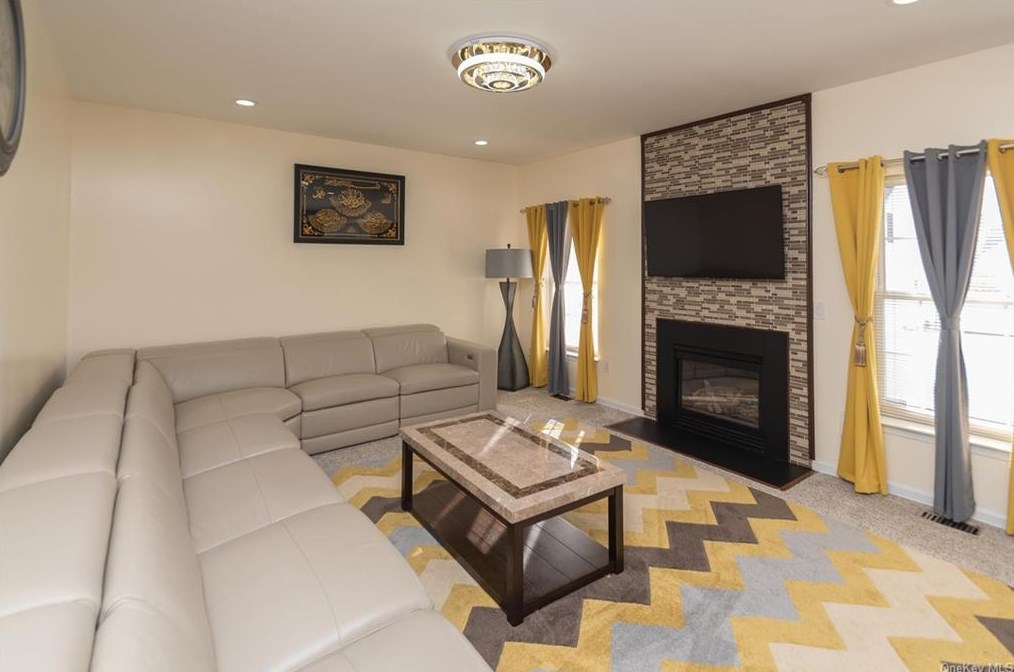 2638 Liberty Rdg, Newburgh NY  12553-4924 exterior