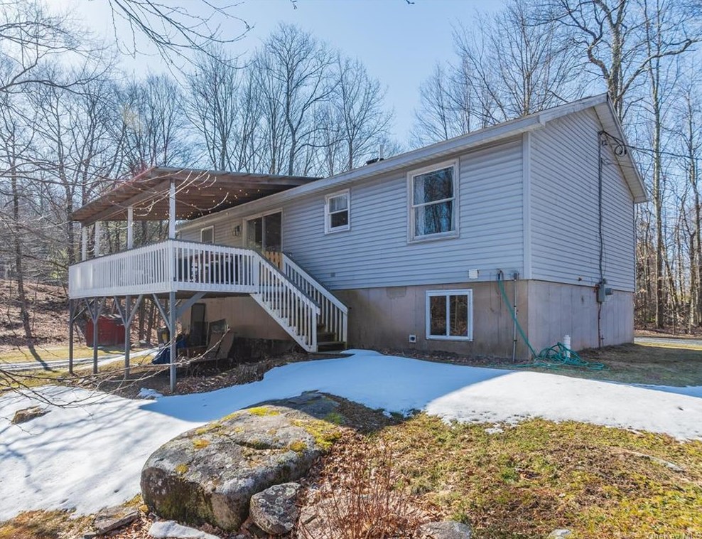 32 Mohawk Cir, Ferndale, NY 12734