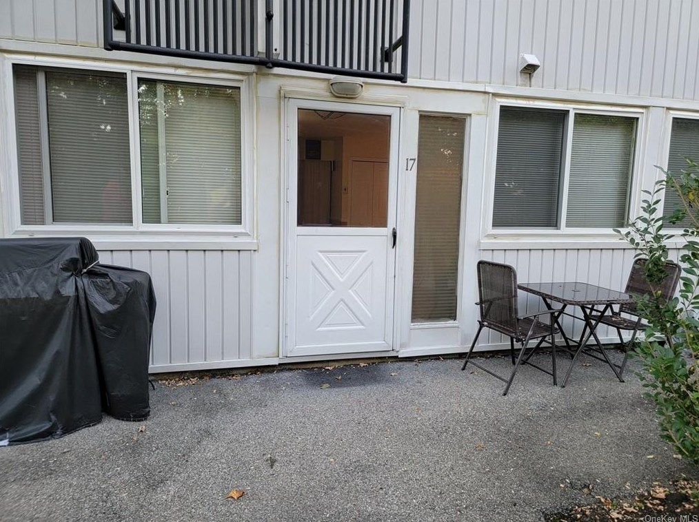 1 Wyndover Woods Ln Apt 17, White Plains, NY 10603