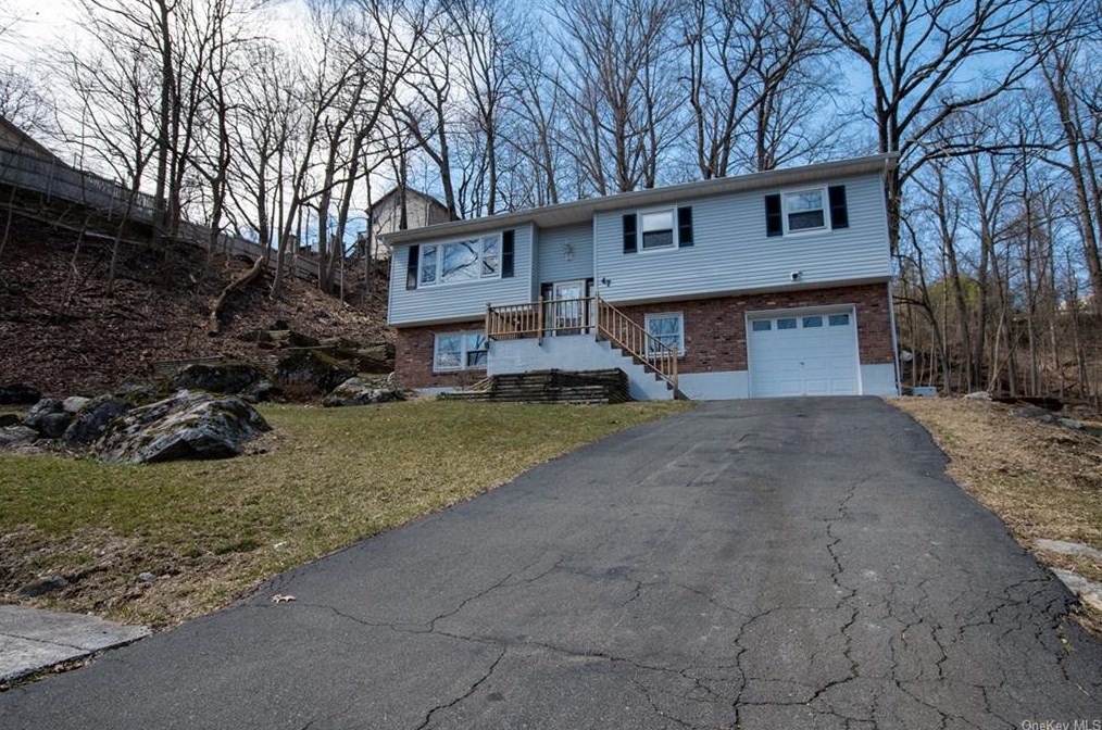 47 Park Rd, Stony Point, NY 10980
