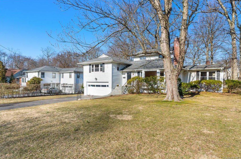 58 Richbell Rd, White Plains, NY 10605
