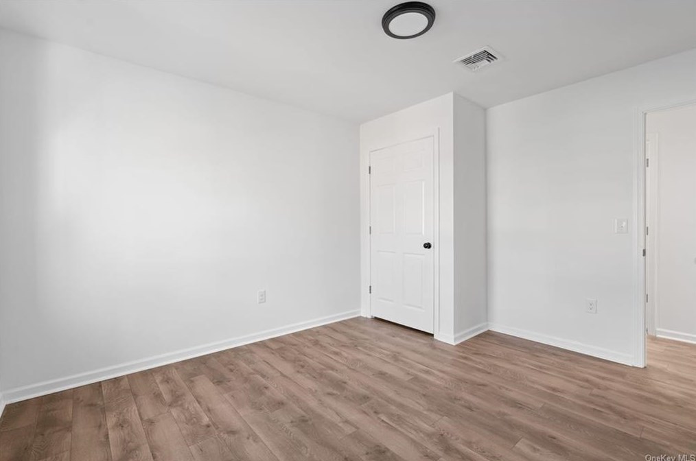 64 Oak St, Walden NY  12586-1241 exterior