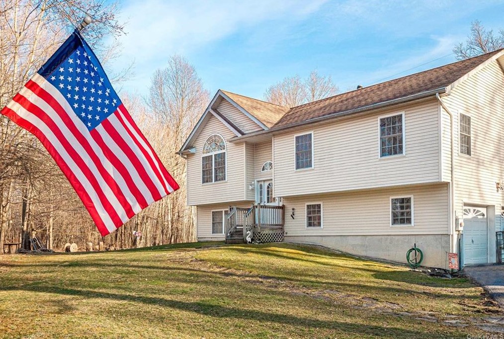 53 Stony Ford Rd, Camp Bell Hall, NY 10916