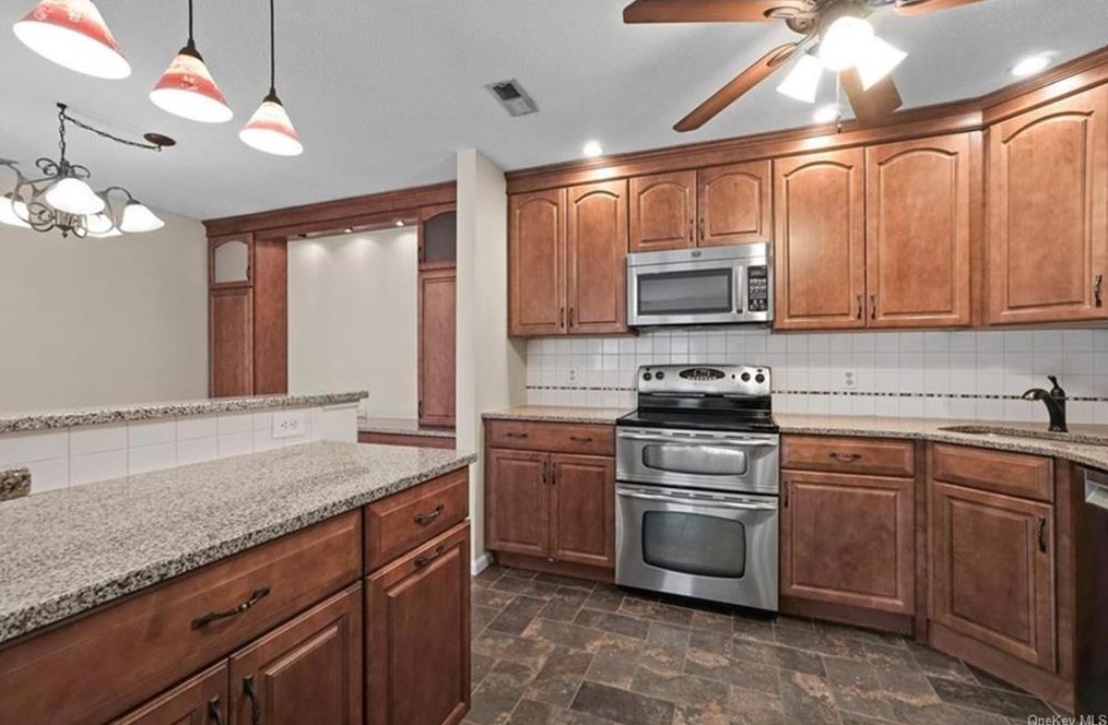 111 Cartwheel Ct Apt 27, Washingtonville, NY 10992