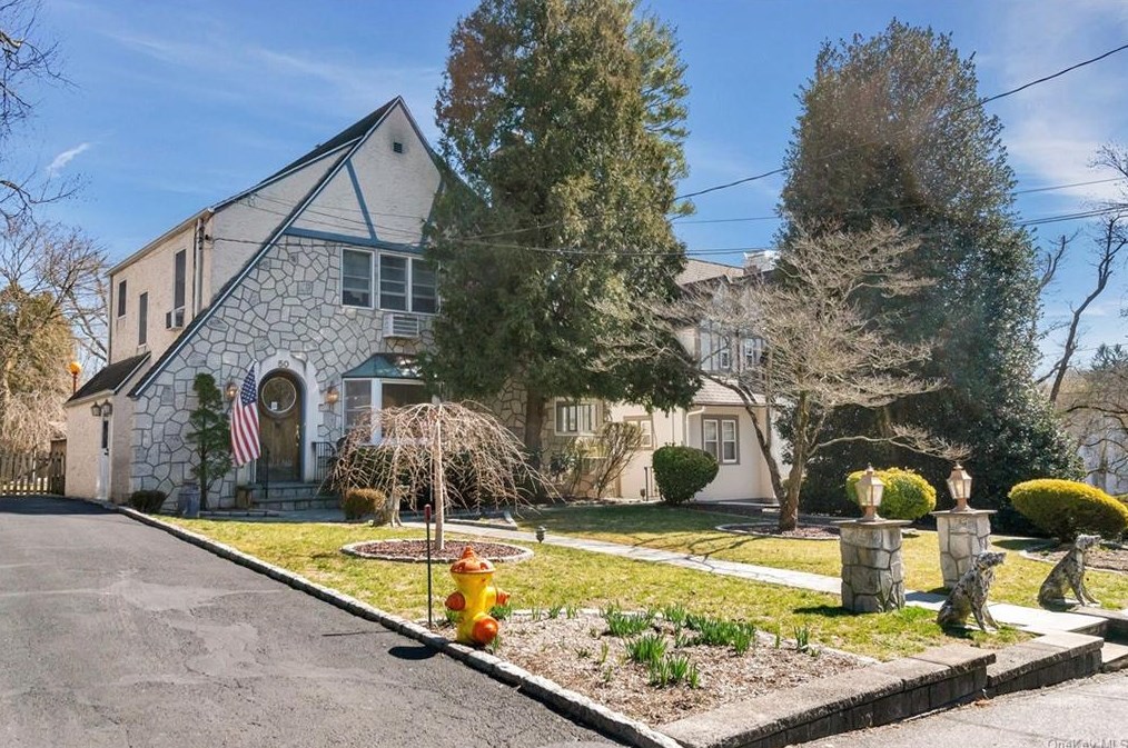 50 Hazelton Dr, White Plains, NY 10605