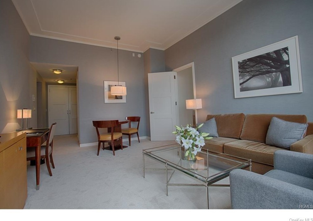 1 Renaissance Sq Unit 10a, White Plains, NY