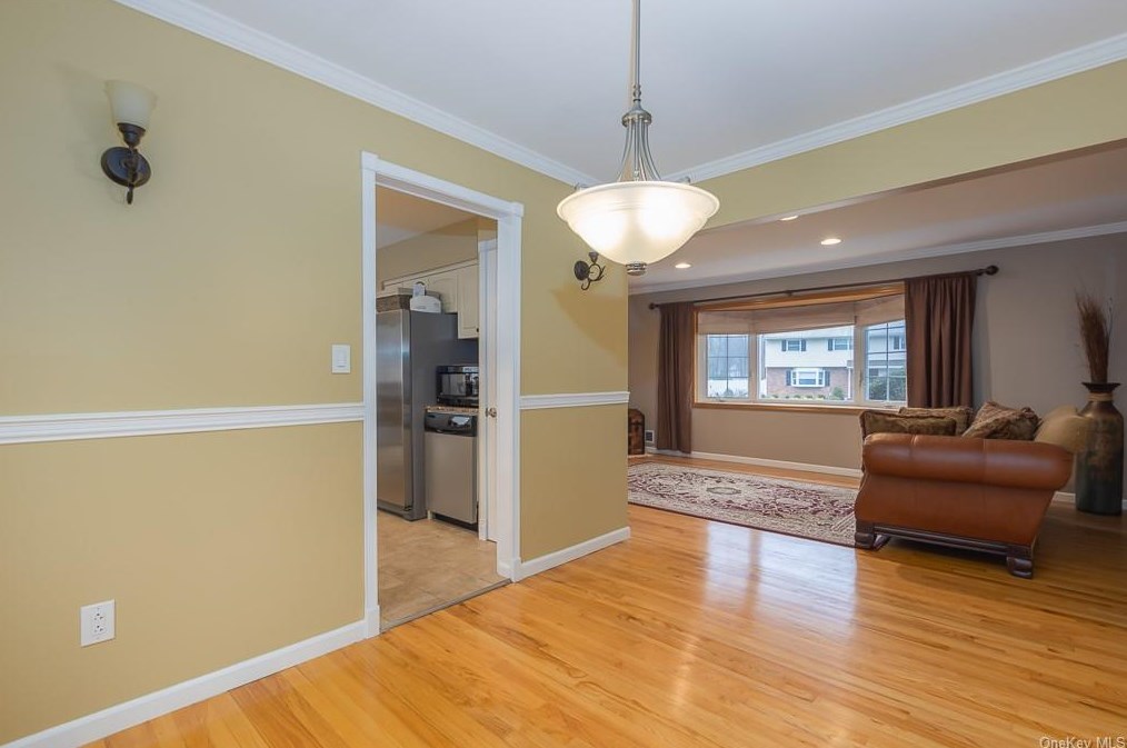 12 Elyse Dr, New City NY  10956-3308 exterior