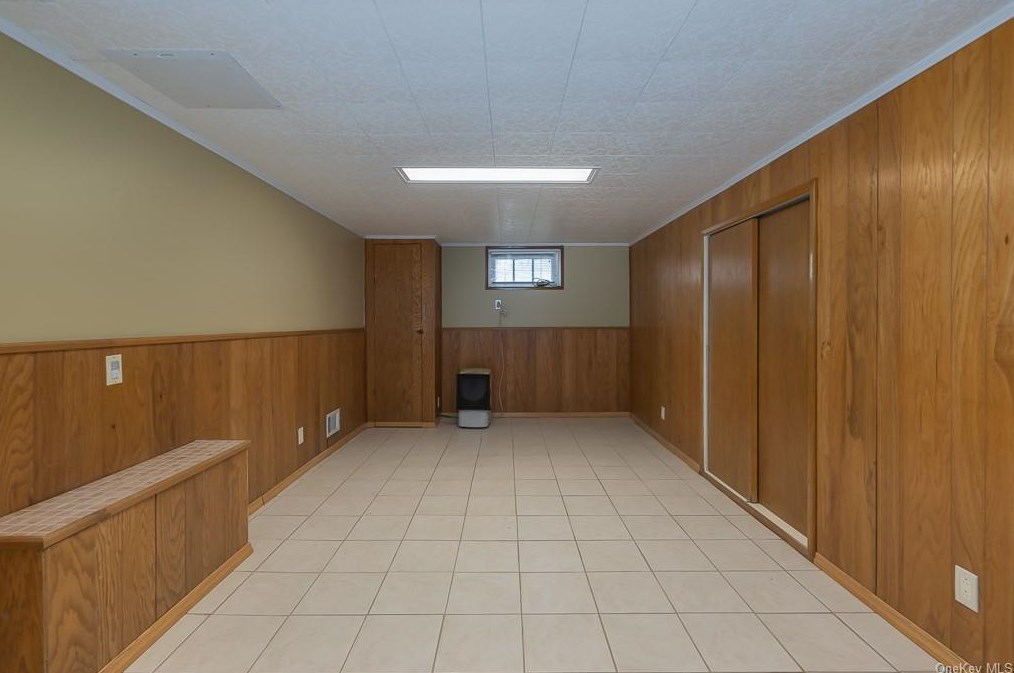 12 Elyse Dr, New City NY  10956-3308 exterior