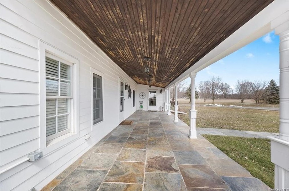 29 Hamm Rd, Hudson, NY 12534