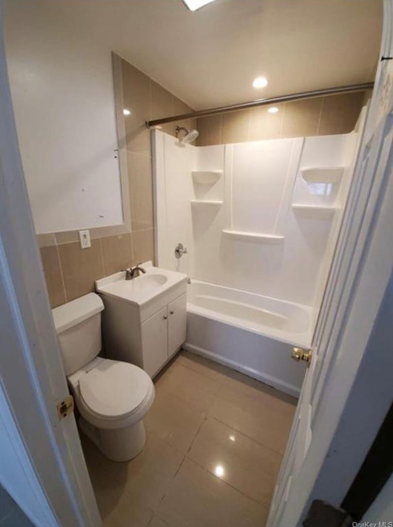 1336 Balcom Ave, Bronx, NY 10461