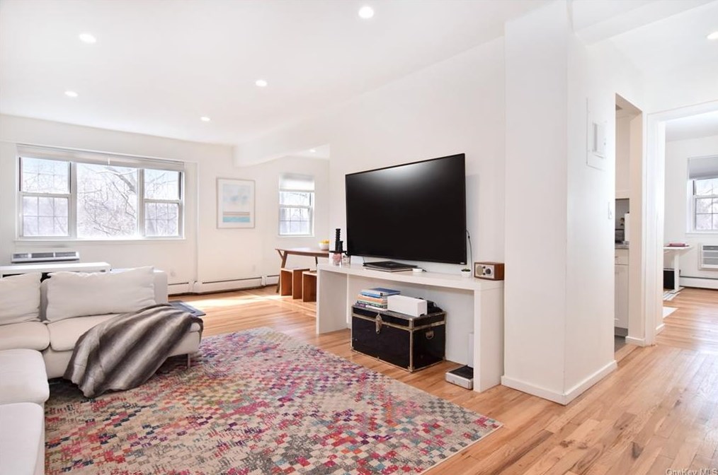 445 Broadway #2r, Yonkers, NY 10706