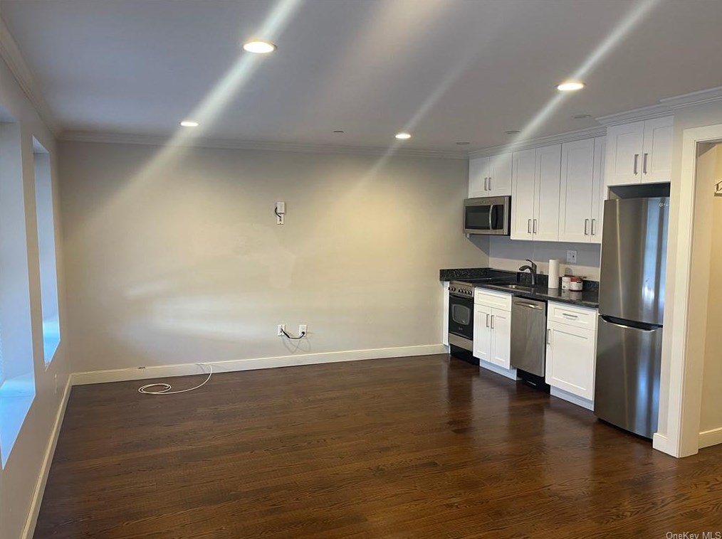 17 Cedar St #1, Dobbs Ferry, NY 10522