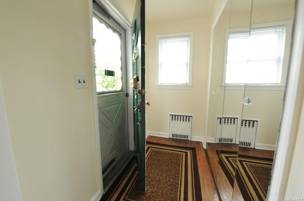 16 Forest Ave, Crotonville, NY 10562