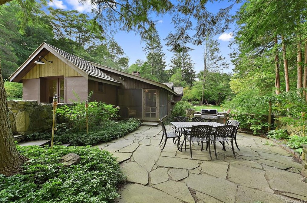 183 Hickory Kingdom Rd, Bedford, NY 10506-2012