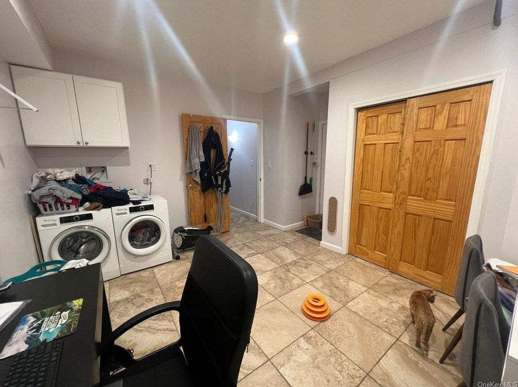 515 Shr Dr, Newburgh NY  12553-5487 exterior