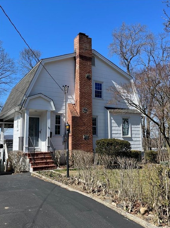 95 Macarthur Ln, North Tarrytown NY  10591-4407 exterior