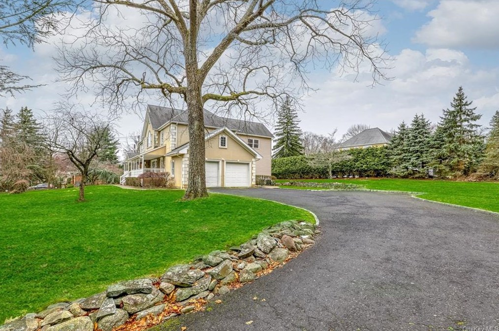 381 Route 306, Chestnut Ridge, NY 10952