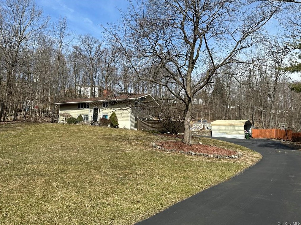 12 Coolidge Ct, Middletown, NY 10940