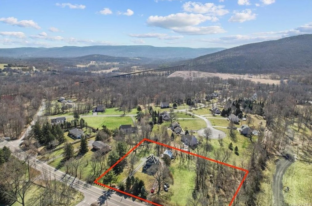 1629 State Route 94, Newburgh NY  12553-5940 exterior