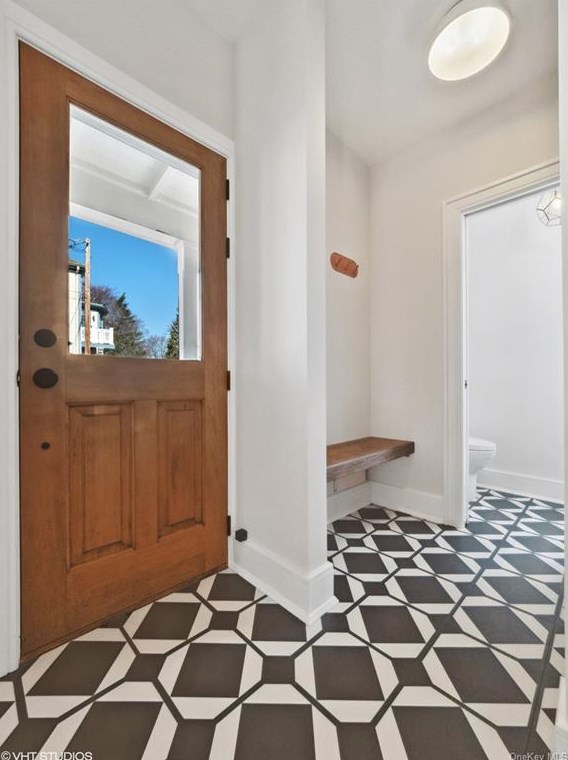 39 Ackerman St, Beacon NY 12508-2824 exterior