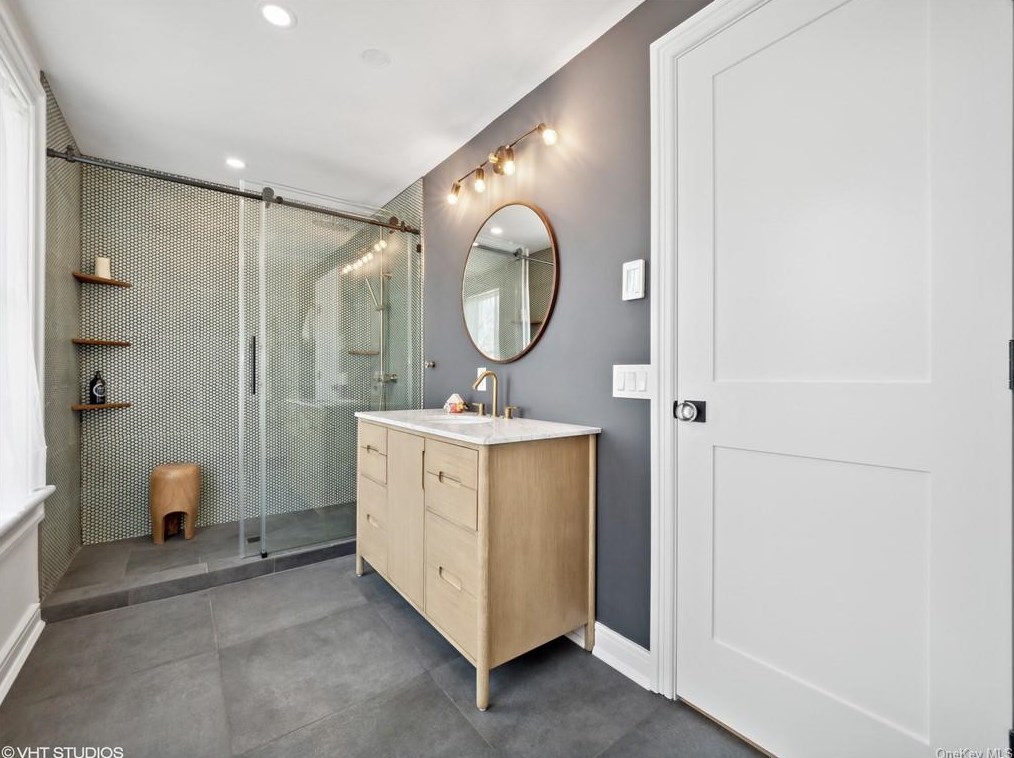 39 Ackerman St, Beacon NY 12508-2824 exterior