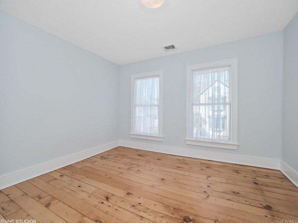 39 Ackerman St, Beacon NY 12508-2824 exterior