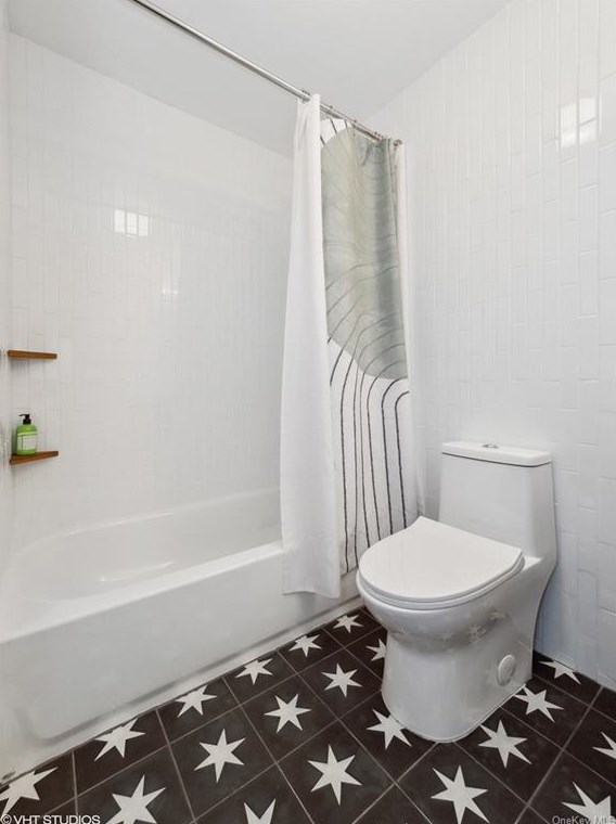 39 Ackerman St, Beacon NY 12508-2824 exterior