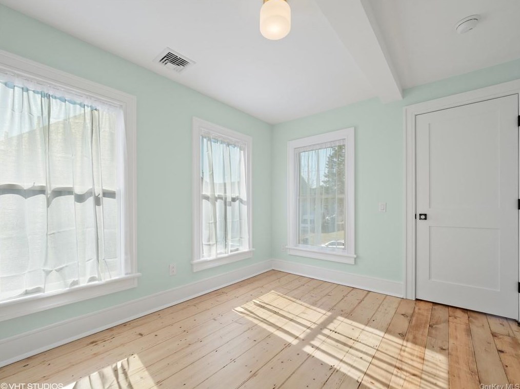 39 Ackerman St, Beacon NY 12508-2824 exterior