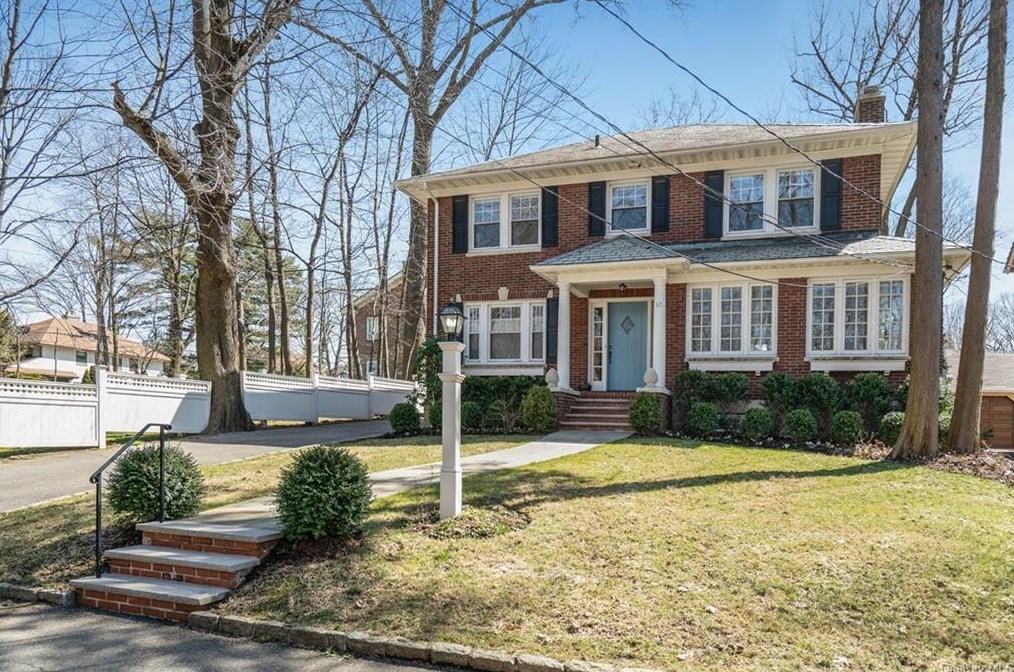 10 Seaview Ave, New Rochelle, NY 10801