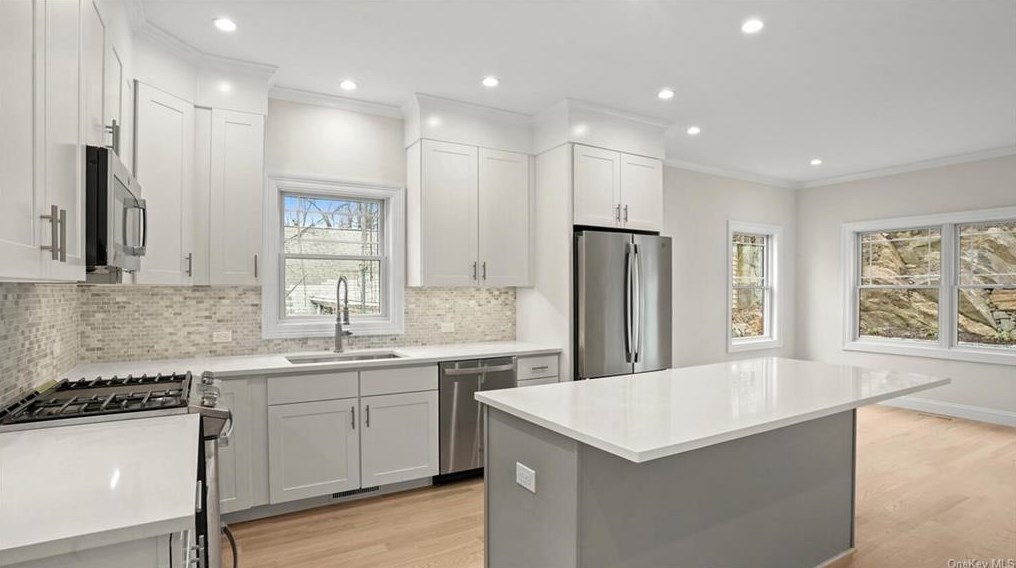 15 Oak St W #a, Greenwich, CT 06830