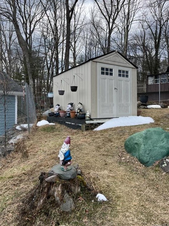 51 Mohican Trl, Glen Spey NY  12737-5915 exterior