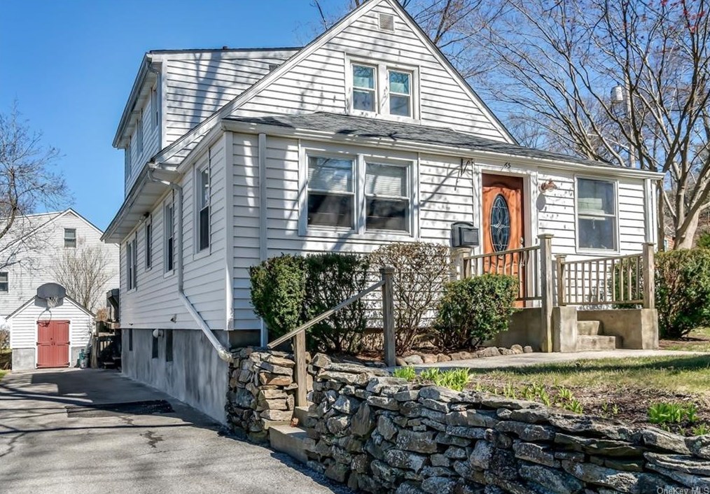 65 Wilson Ave, Valhalla, NY 10595