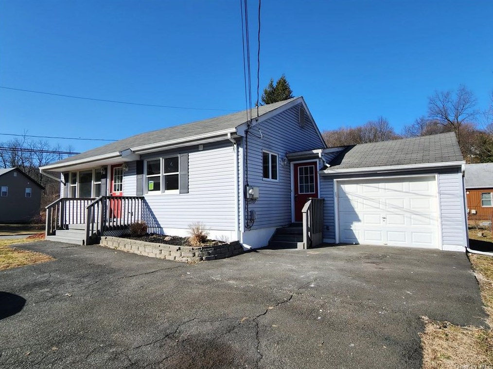 407 Willow Grove Rd, Stony Point, NY 10980