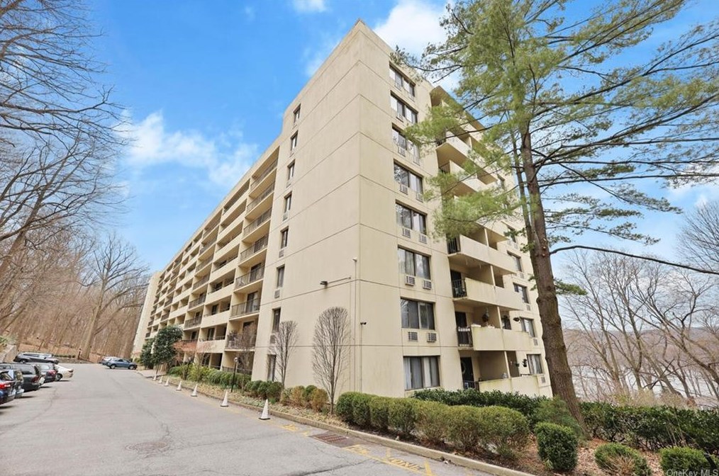 1 David Ln #5e, Yonkers, NY 10701