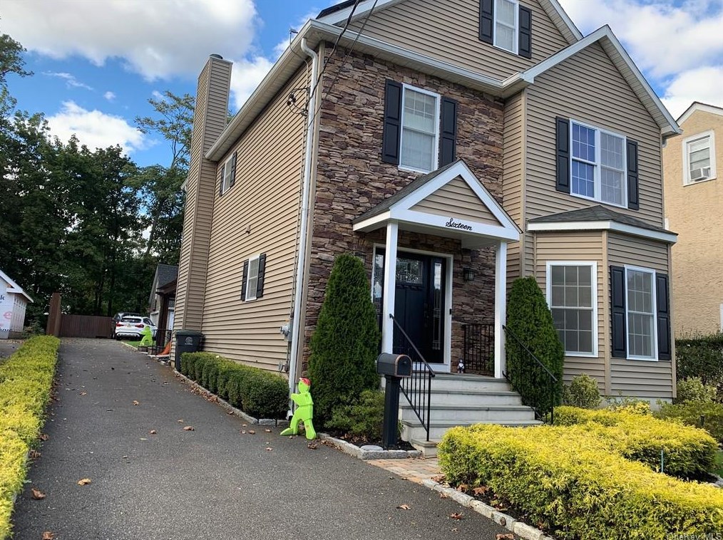 16 Crane Ave, White Plains, NY 10603
