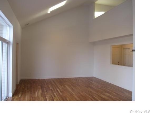 406 Tondo Cir, Harriman NY  10926-3461 exterior