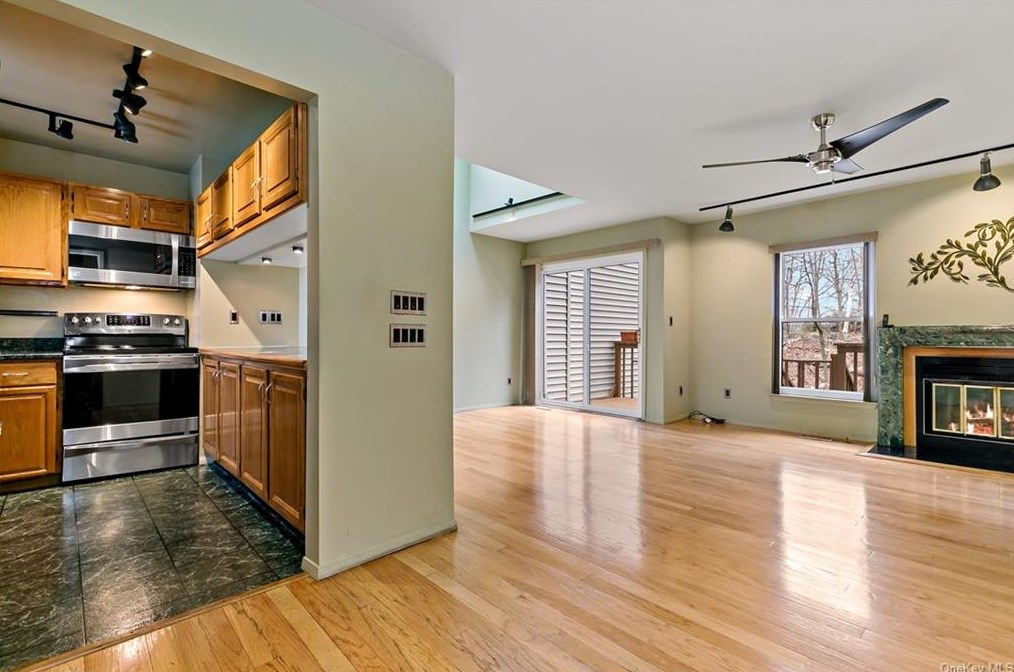 34 Bridle Path Rd, Crotonville, NY 10562